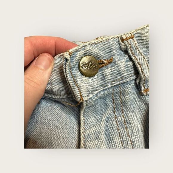 80s Vintage Light Wash Chic High Waist Jeans - Picture 2 of 5